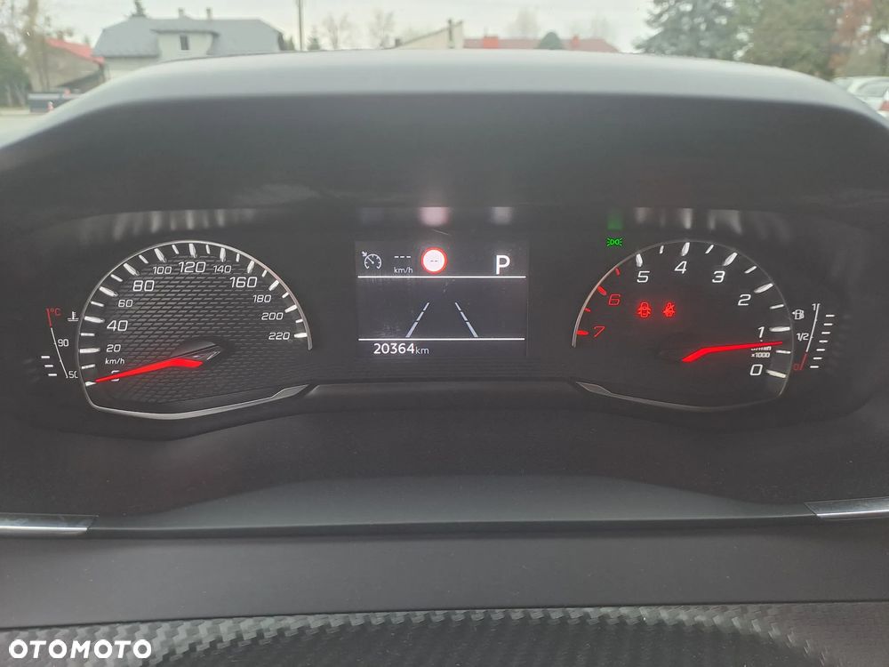 Peugeot 2008 PureTech 130 EAT8 Allure - 12