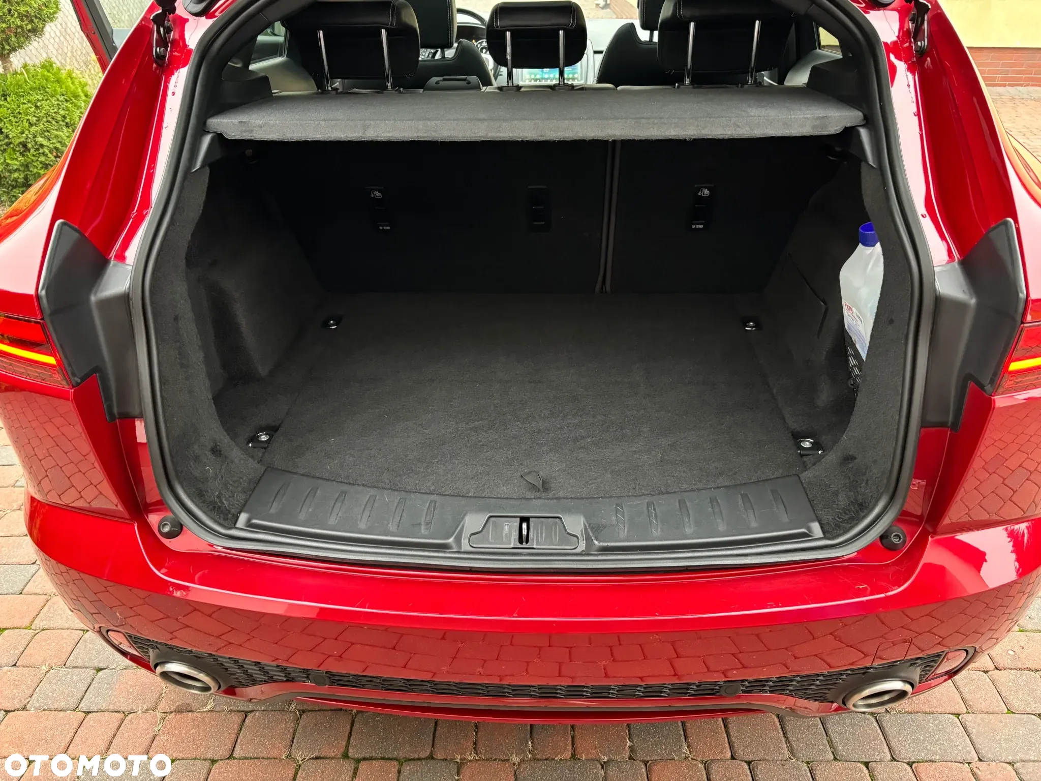 Jaguar E-Pace - 17