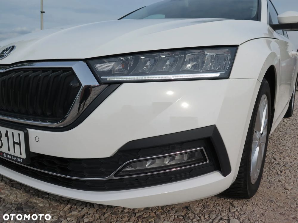 Skoda Octavia 2.0 TDI SCR Style DSG - 3
