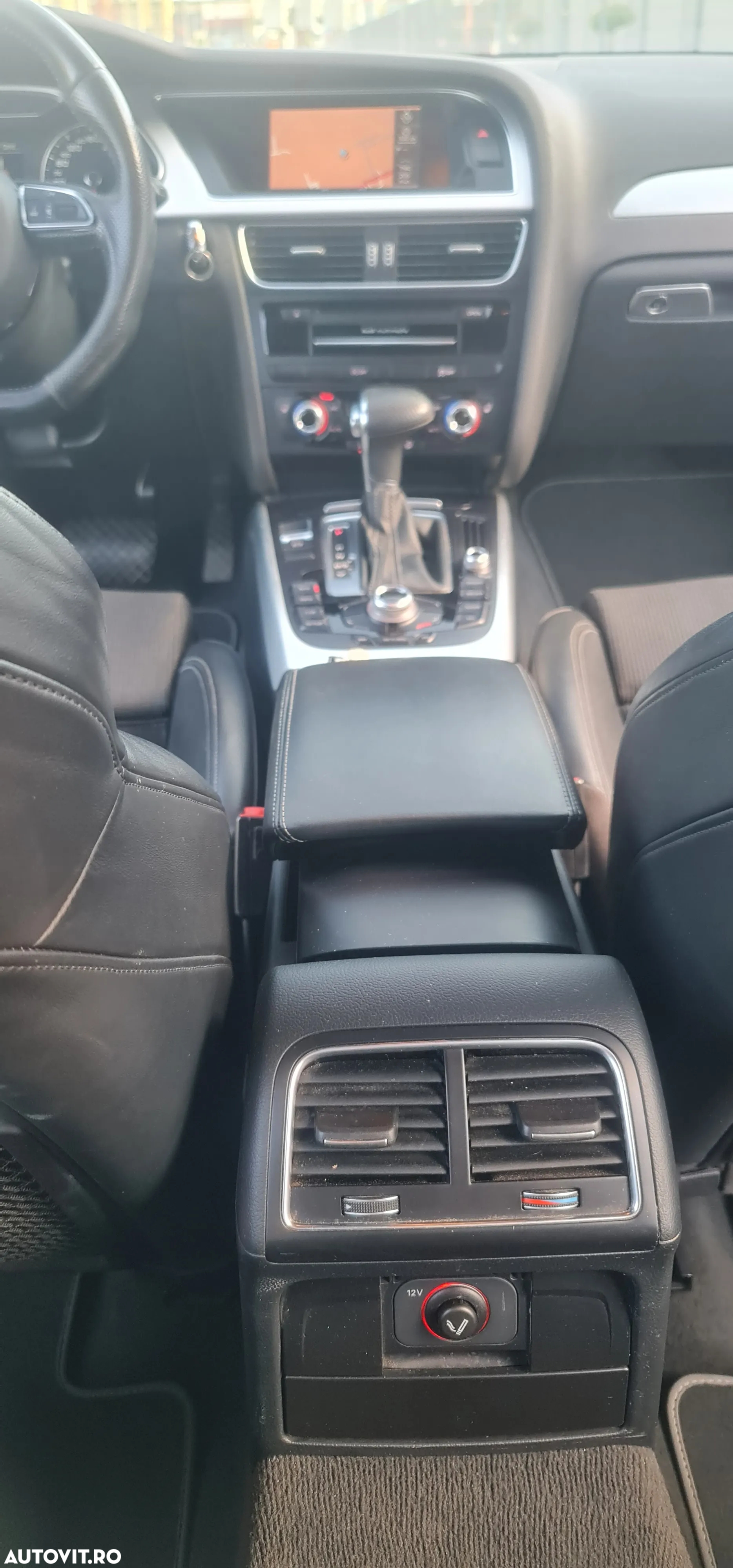 Audi A4 Avant 2.0 TDI DPF clean diesel multitronic S line Sportpaket - 24