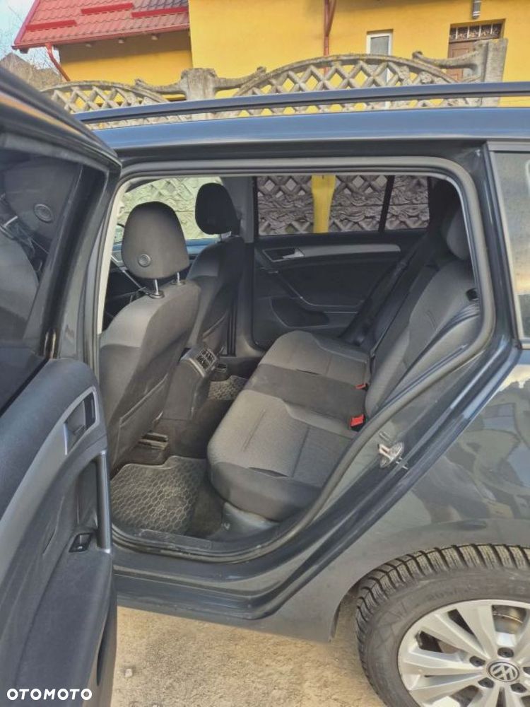 Volkswagen Golf 1.6 TDI BMT Comfortline - 10