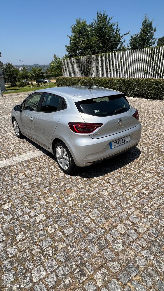 Renault Clio - 6