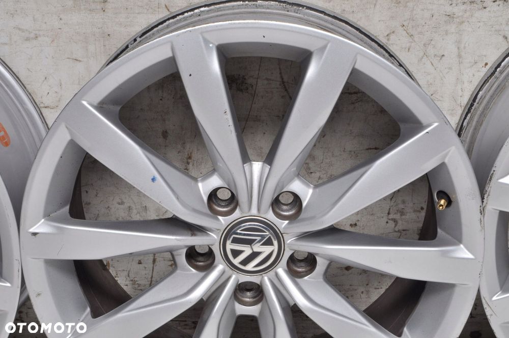 VOLKSWAGEN GOLF VII FELGI ALUMINIOWE R17" 7J 5X112 ET49 5G0601025BF - 6