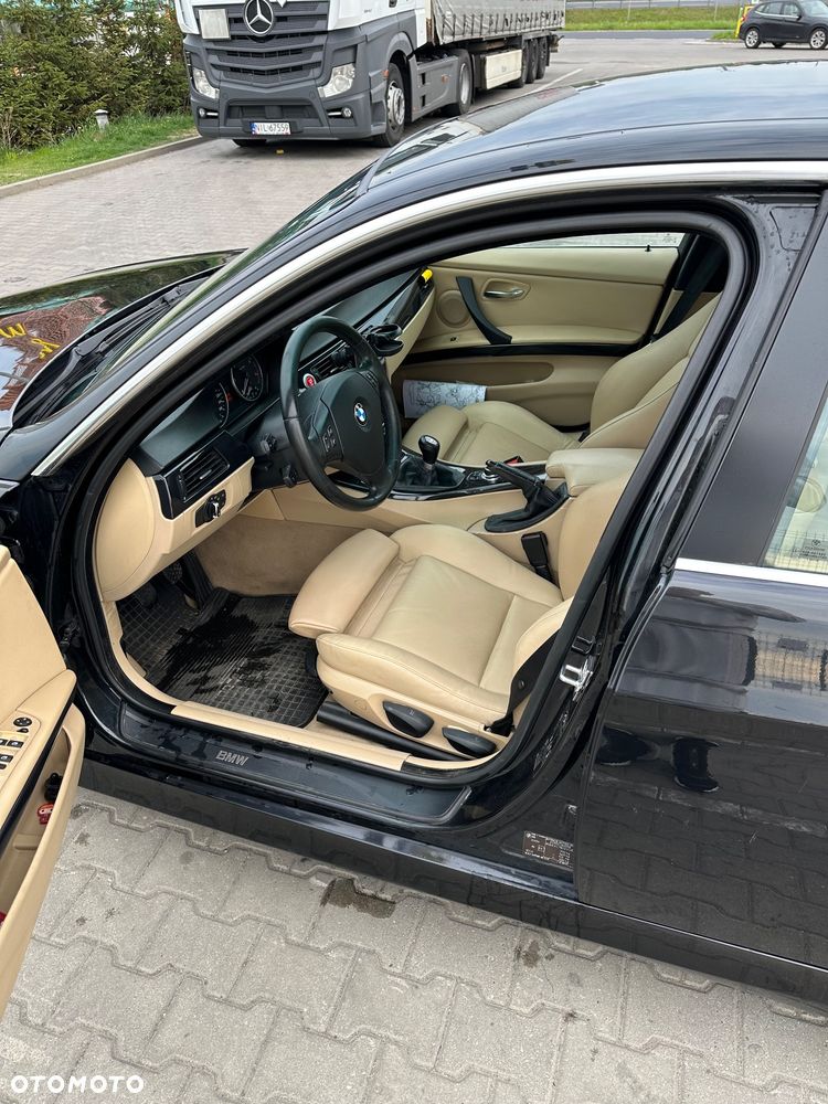 BMW Seria 3 318d - 8