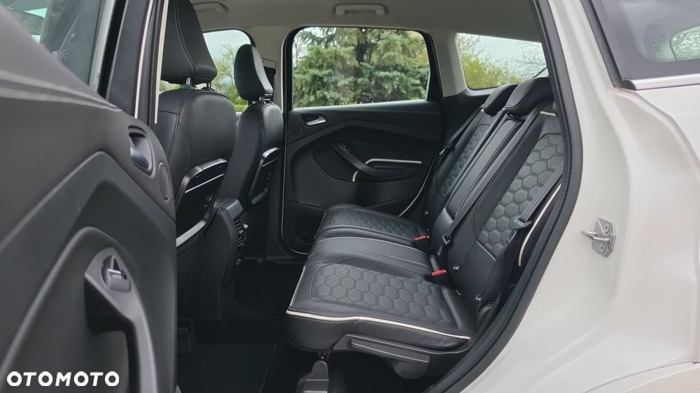 Ford Kuga - 21