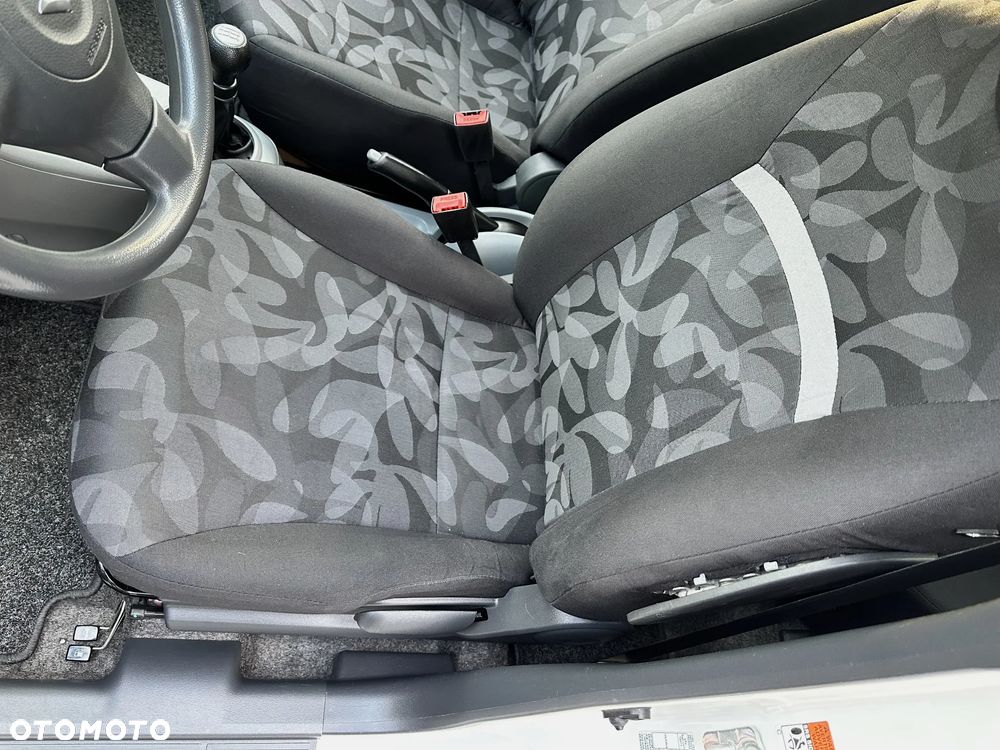 Suzuki Alto 1.0 City - 11