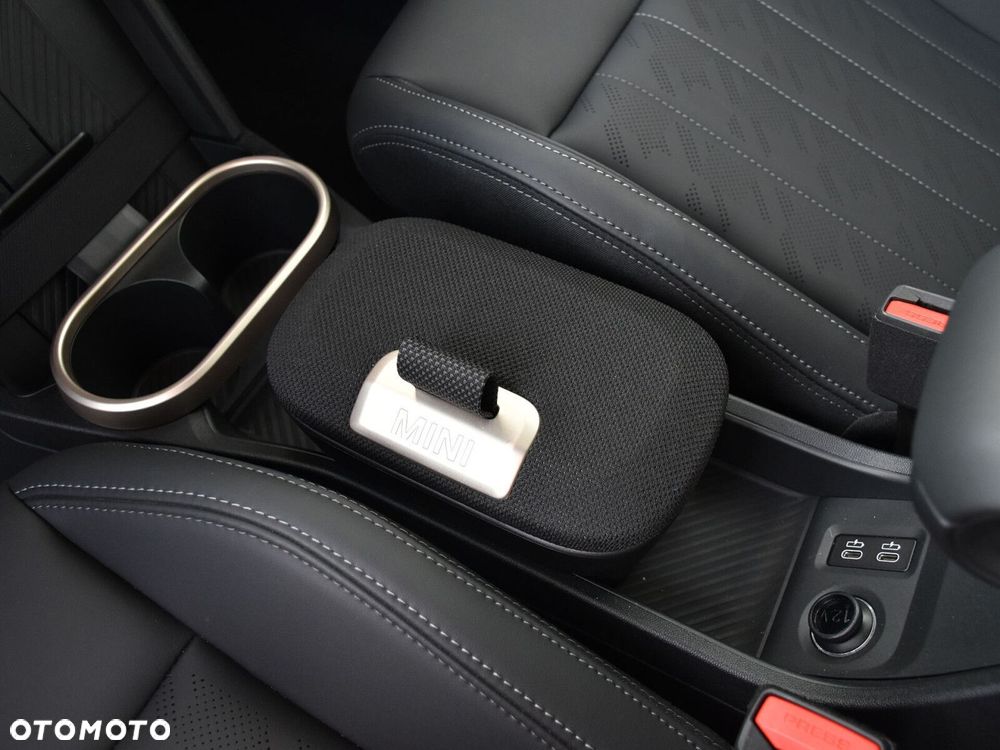 MINI John Cooper Works - 23
