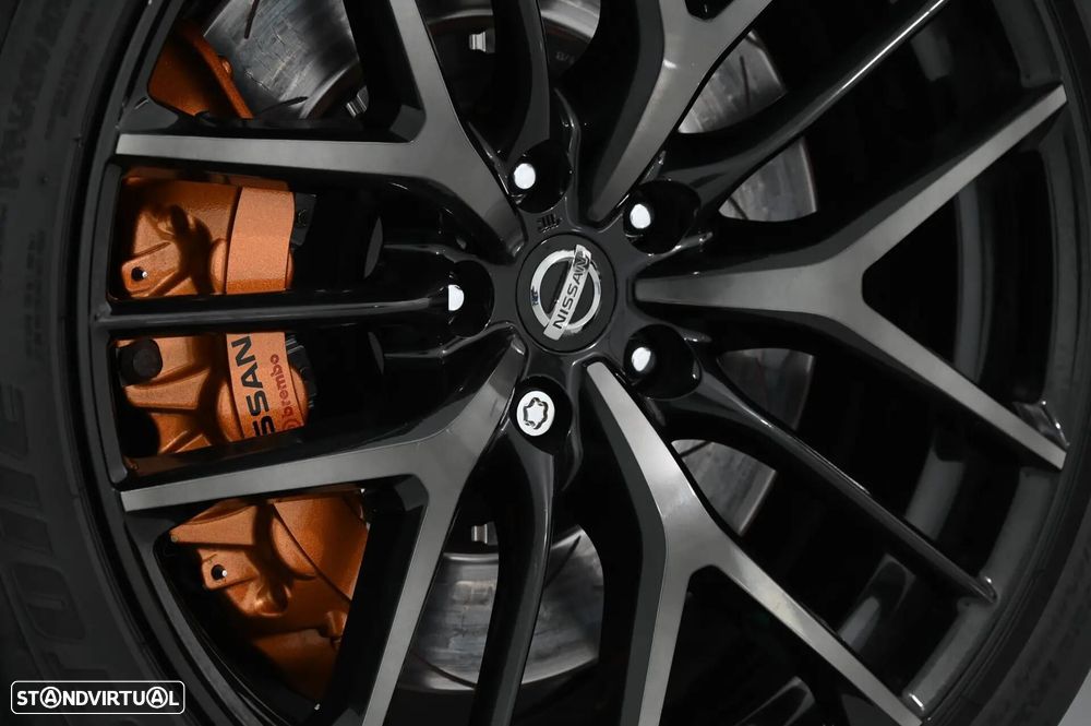 Nissan GT-R 3.8 V6 - 13
