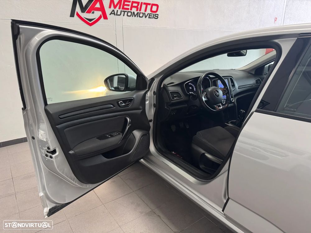 Renault Mégane ENERGY TCe 100 EXPERIENCE - 9