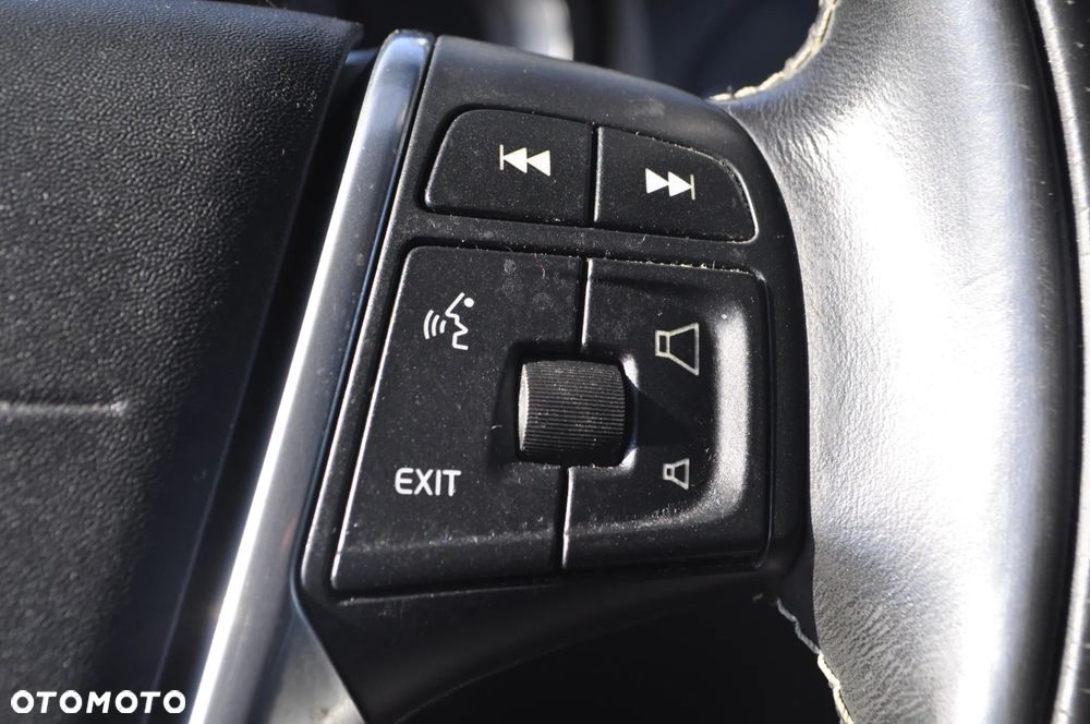 Volvo XC 60 D4 Drive-E R-Design Kinetic - 16