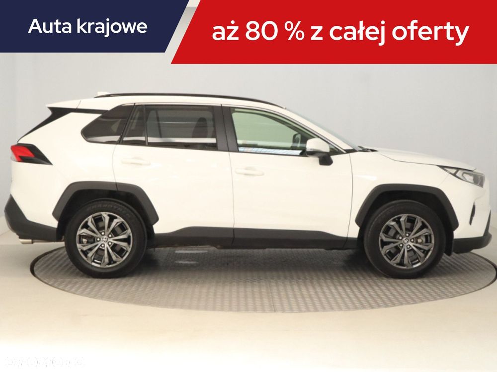 Toyota RAV4 - 8