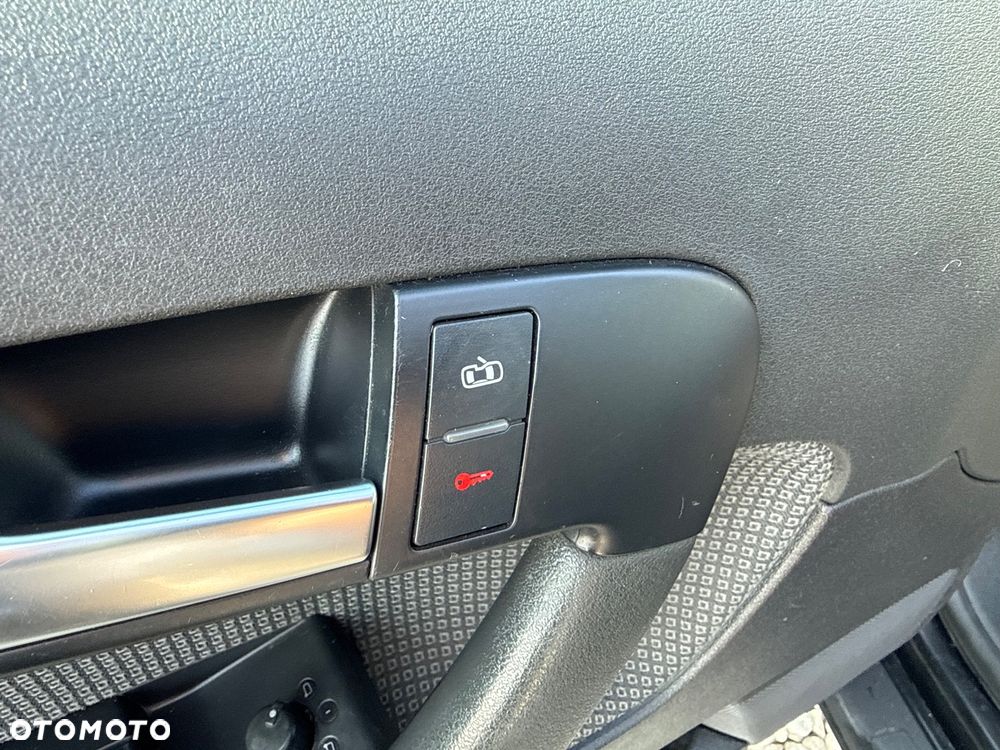 Audi A3 Sportback 1.6 Ambition - 12