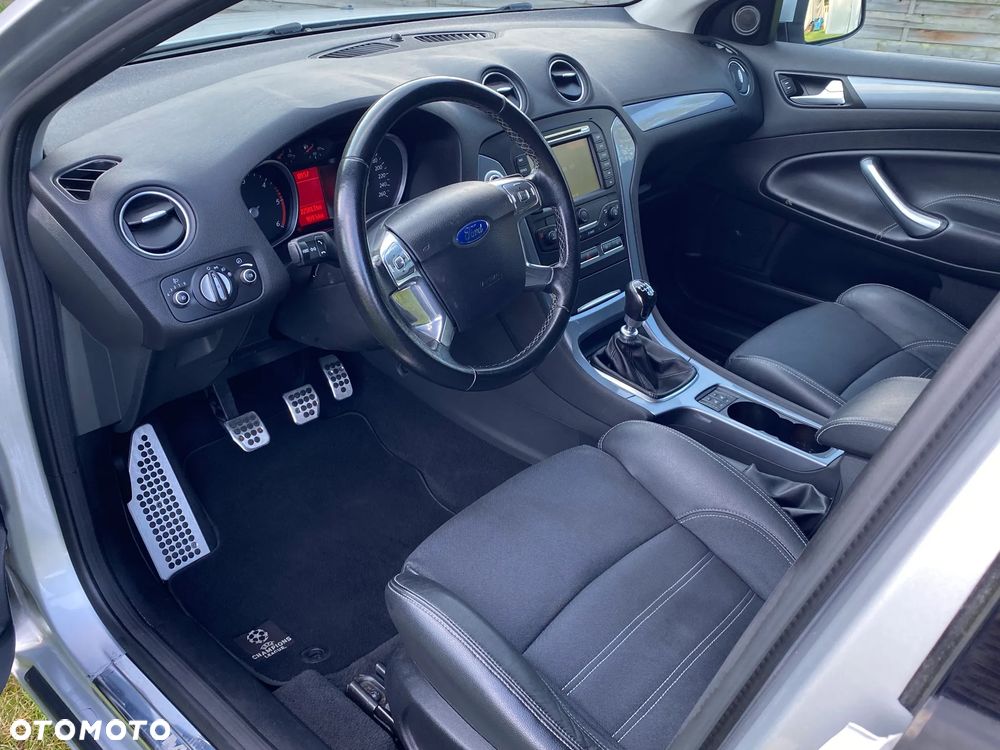 Ford Mondeo 2012 photo 3
