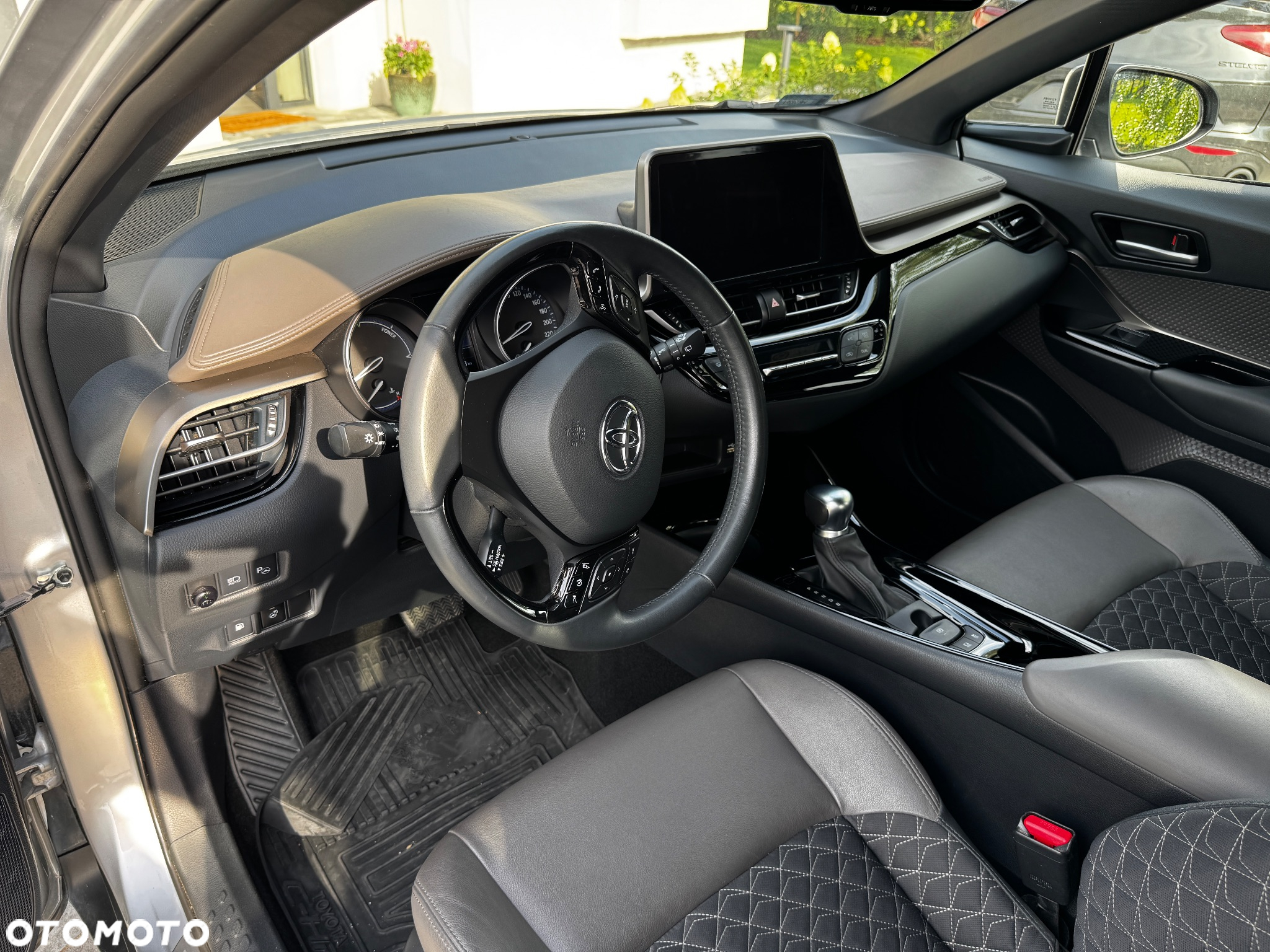Toyota C-HR 1.8 Hybrid Executive - 11