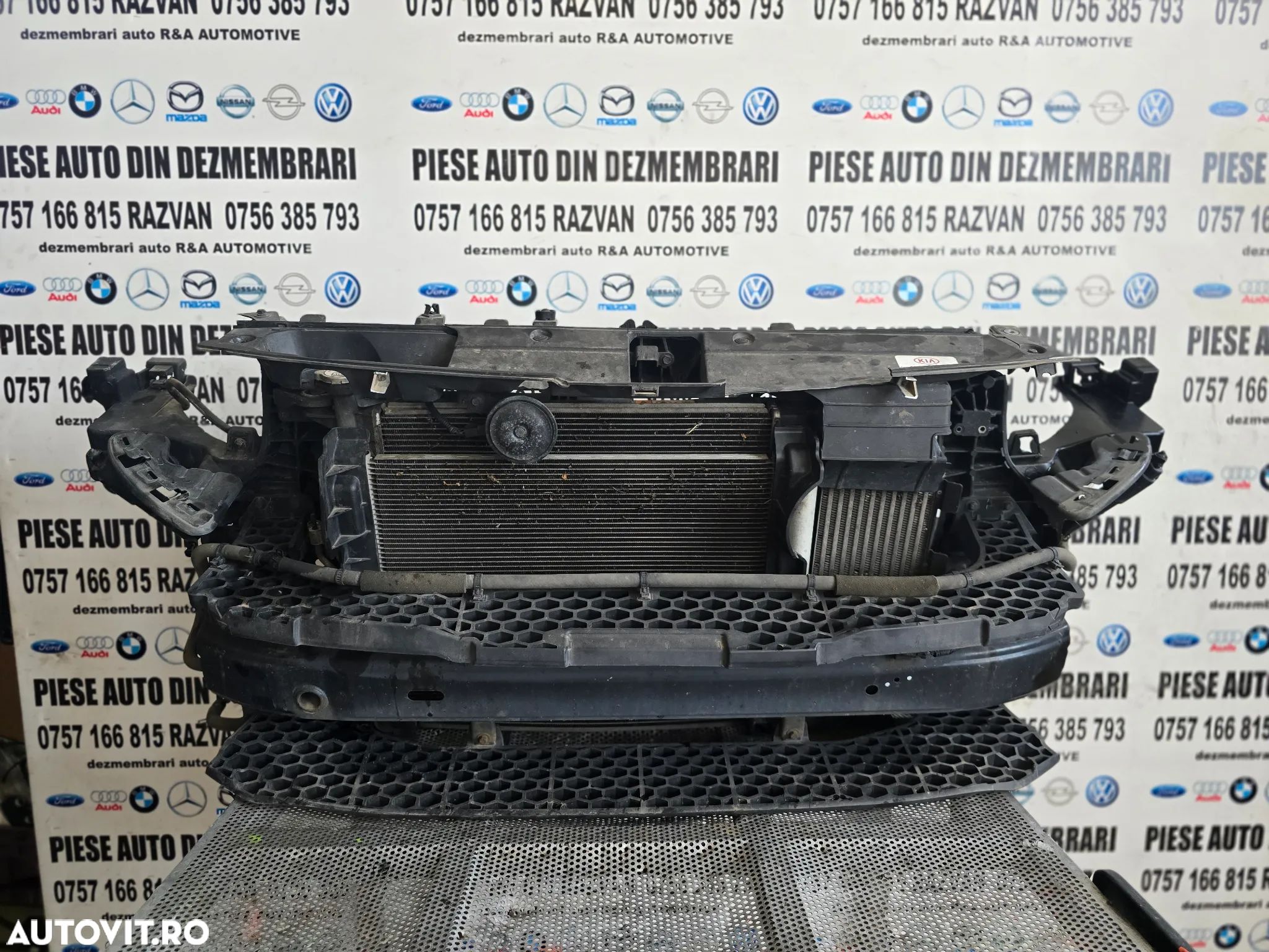 Trager Calandru Fata Complet Radiator Termocupla Armatura Ka Sportage 2010-2015 2.0 Crdi Manual - 1