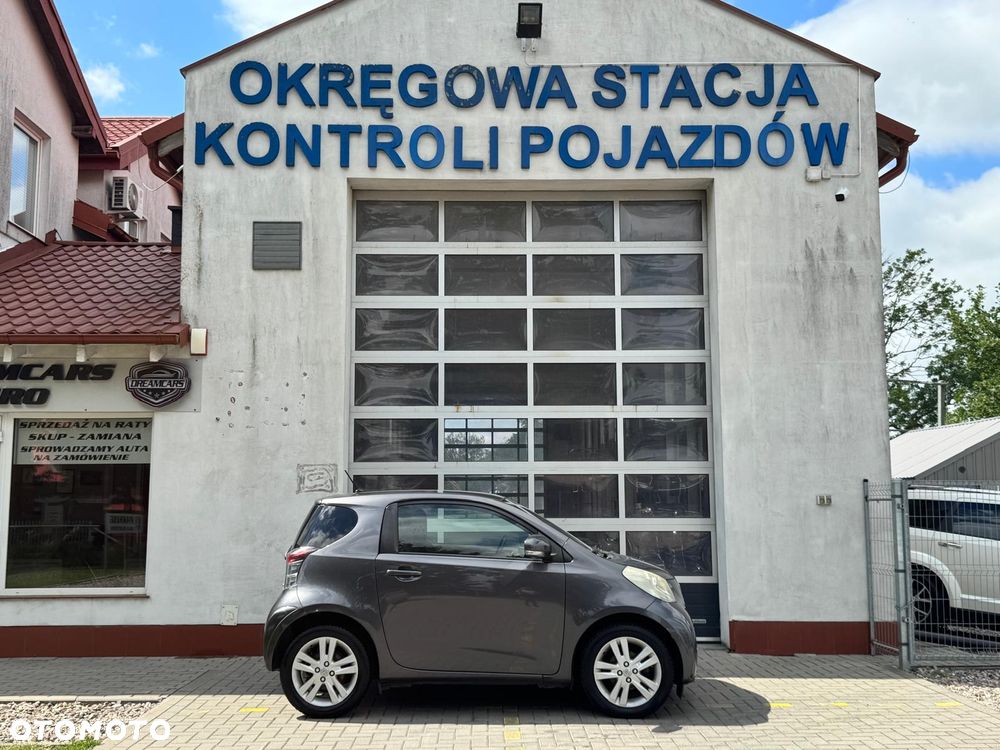 Toyota iQ - 36