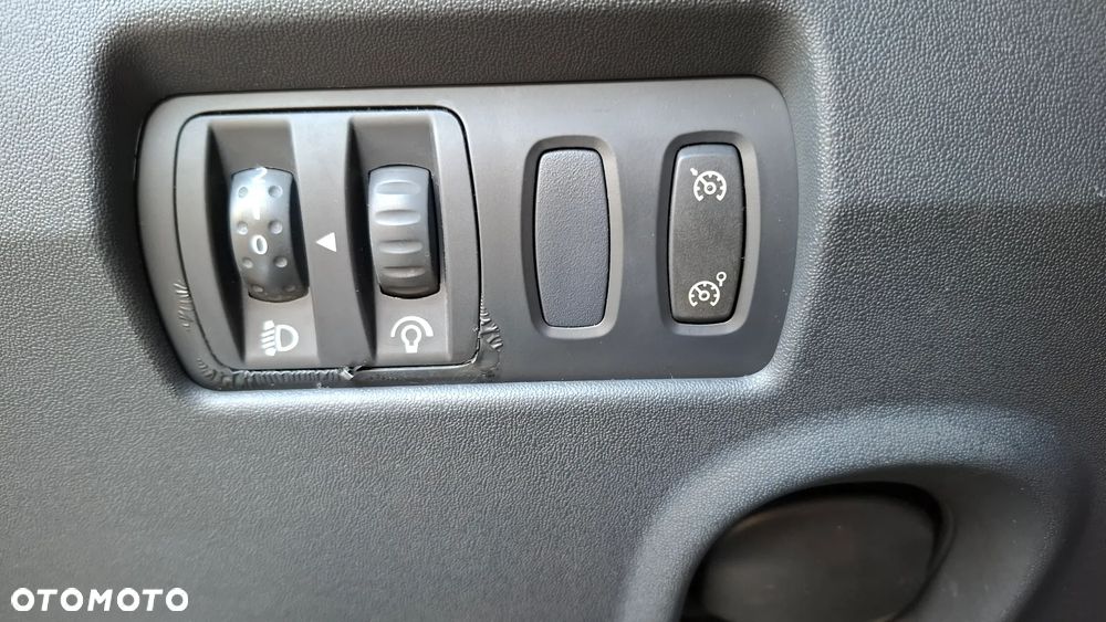 Renault Megane 1.9 dCi Expression - 10