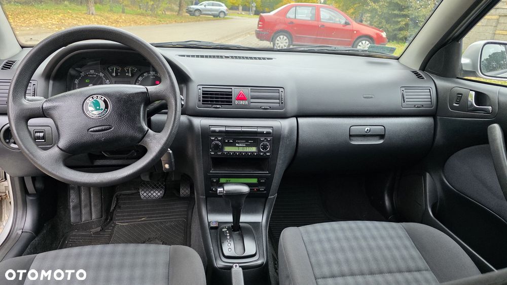 Skoda Octavia - 8