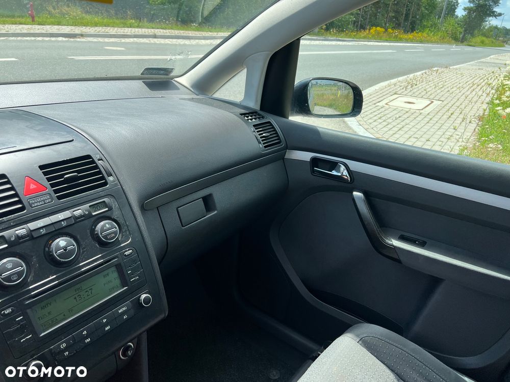 Volkswagen Touran 2.0 TDI Trendline - 14