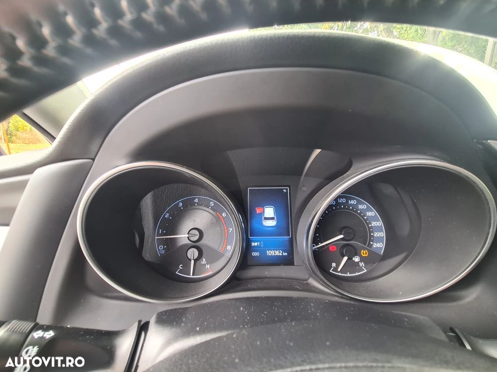 Toyota Auris 1.2 L Turbo Luna - 12