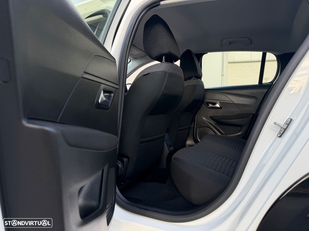 Peugeot e-208 Active Pack - 21