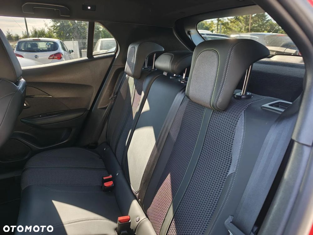 Peugeot 2008 PureTech 130 GT Pack - 25