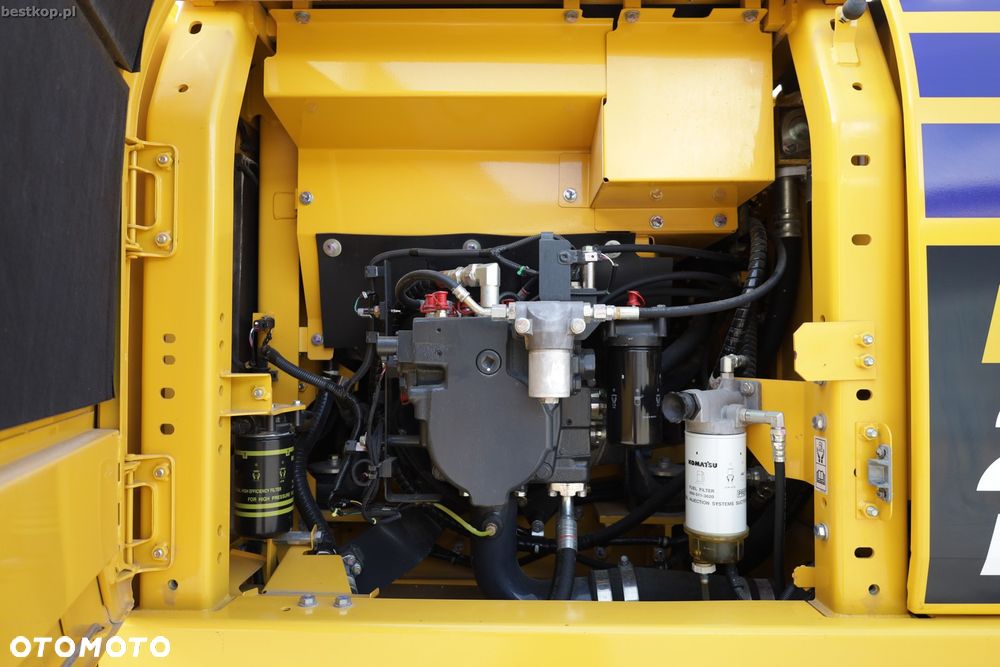 Komatsu PC210LC-11 - 31
