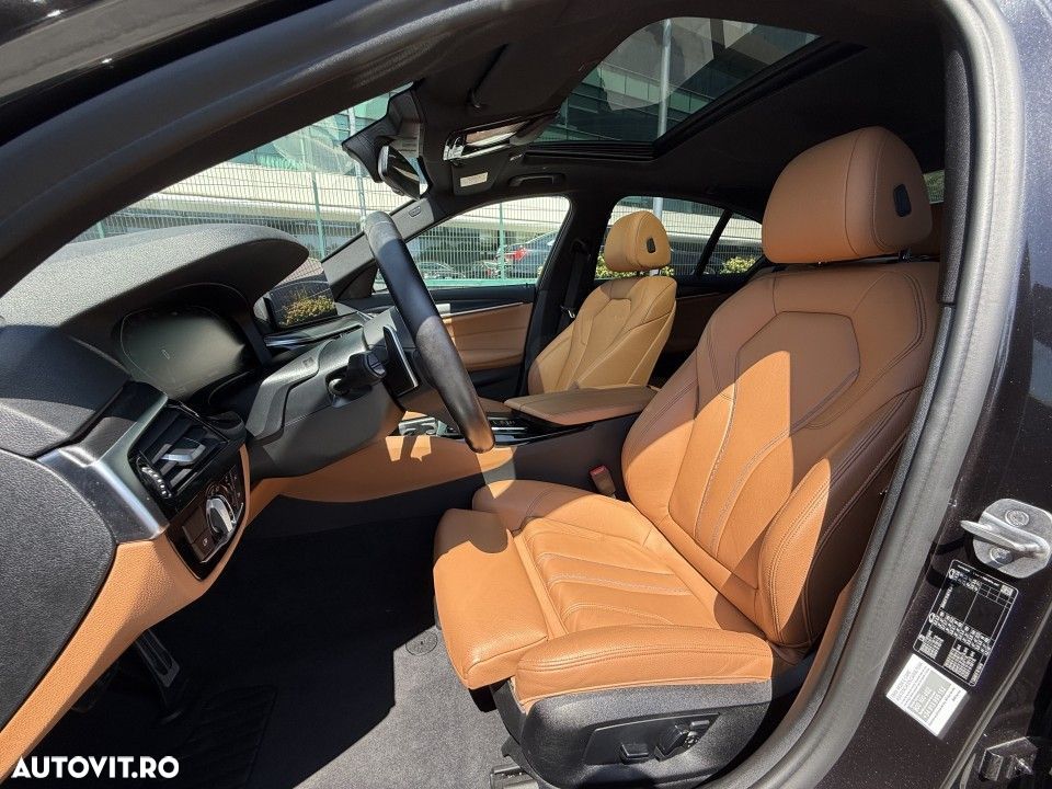 BMW Seria 5 520d Aut. M Sport Edition - 11