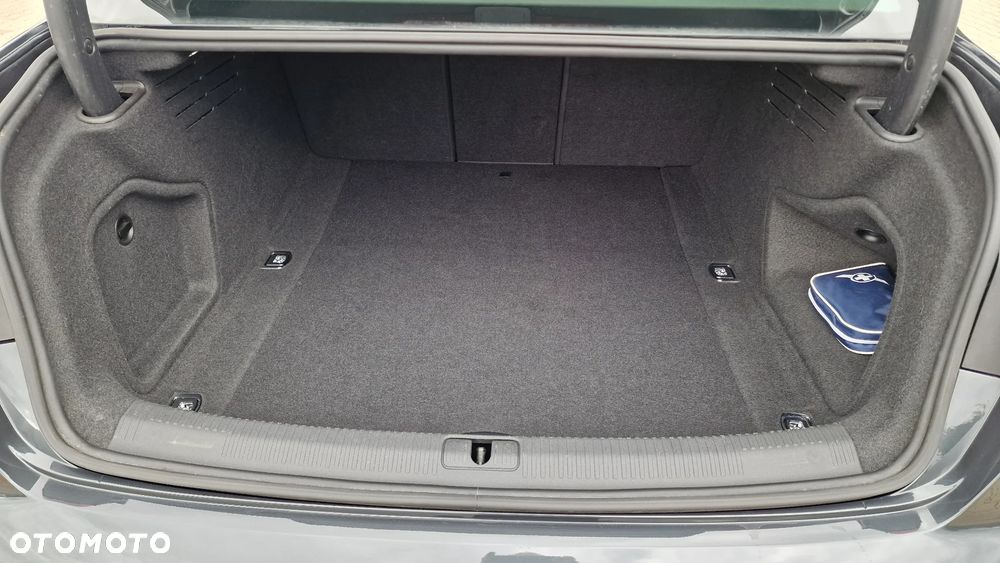 Audi A4 Limousine 35 TFSI mHEV Advanced S tronic - 9