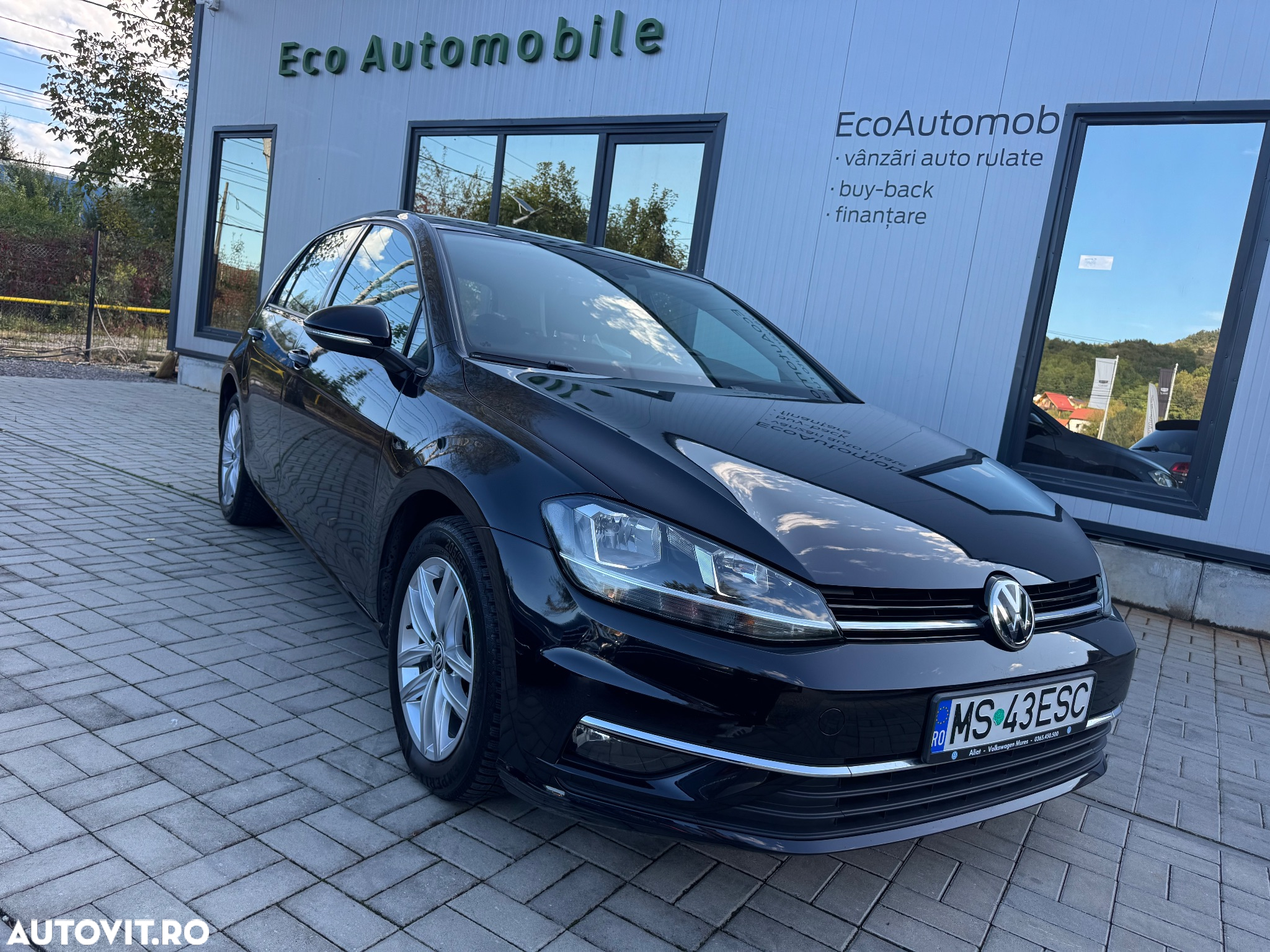 Volkswagen Golf 2.0 TDI Comfortline - 28