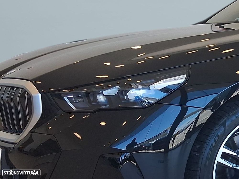 BMW 530 e Pack Desportivo M - 26