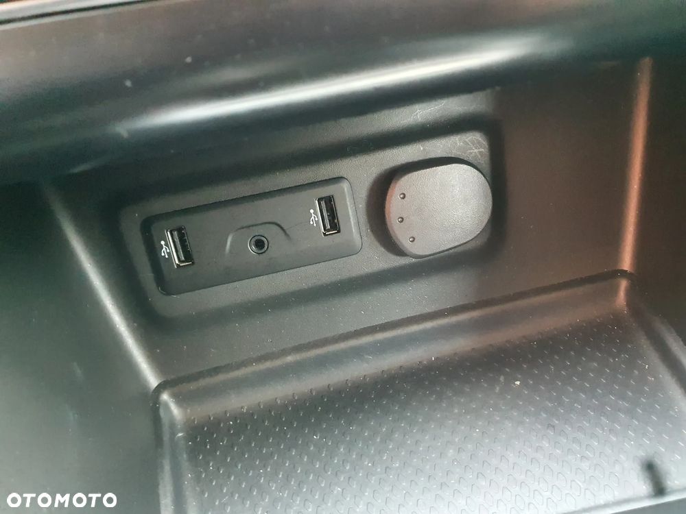 Renault Megane ENERGY TCe 100 INTENS - 19