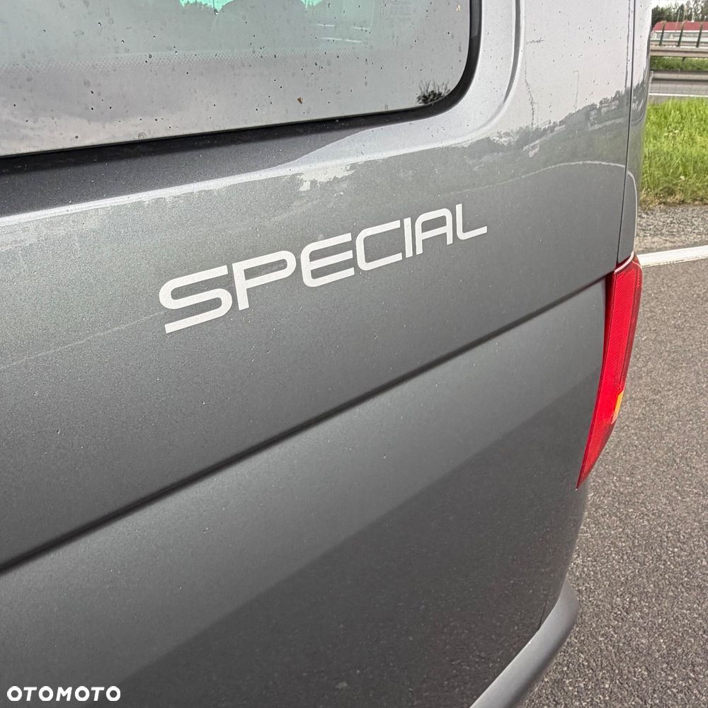 Volkswagen Multivan - 33