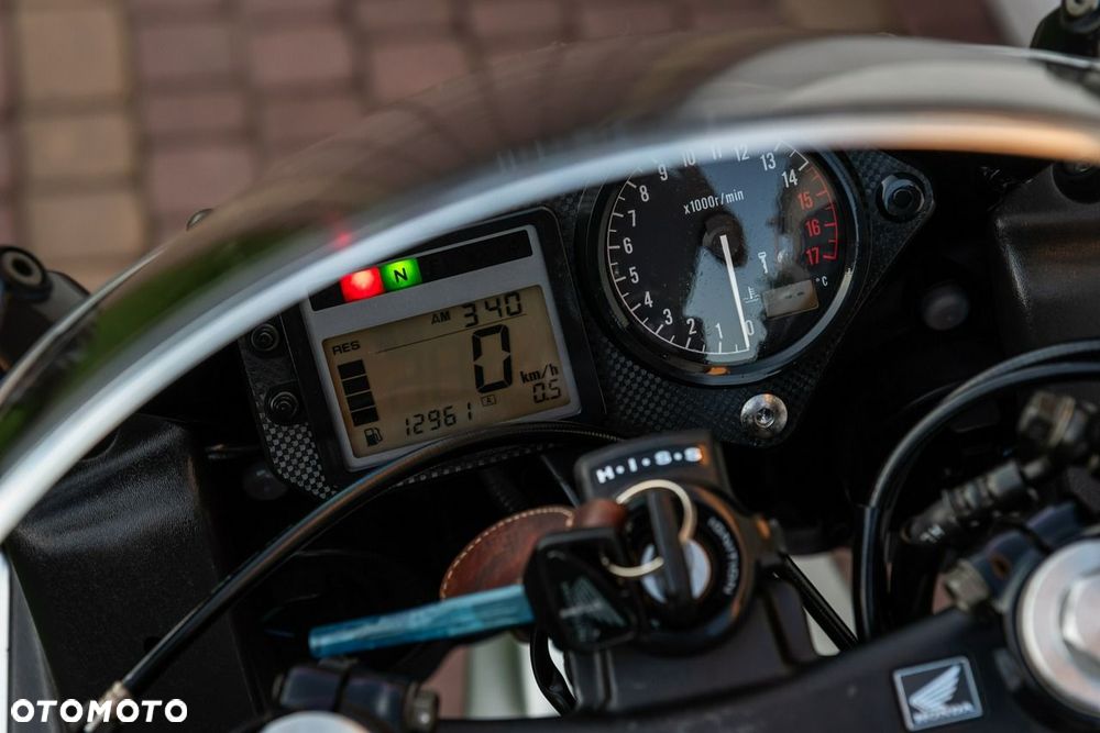 Honda CBR - 11