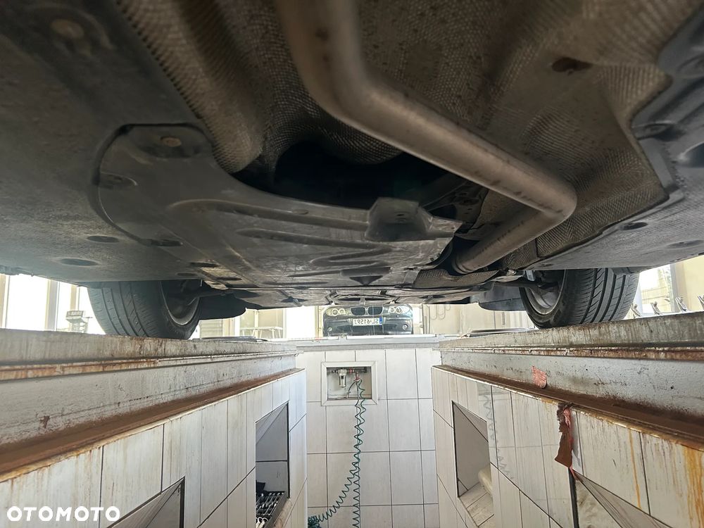BMW Seria 1 120d DPF - 10