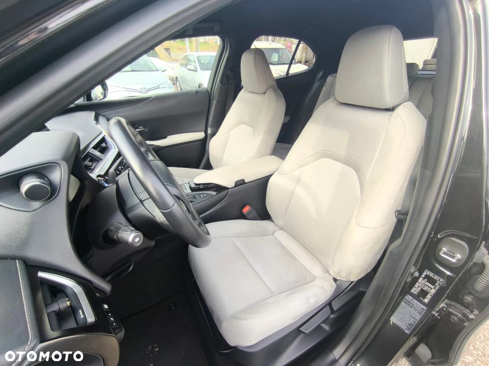 Lexus UX 250h Elegance 2WD - 12