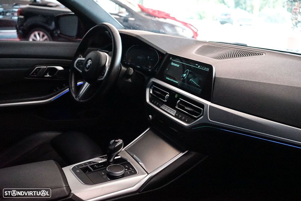 BMW 318 d Pack M Auto - 11