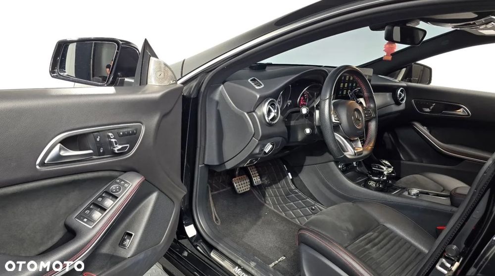 Mercedes-Benz CLA - 14