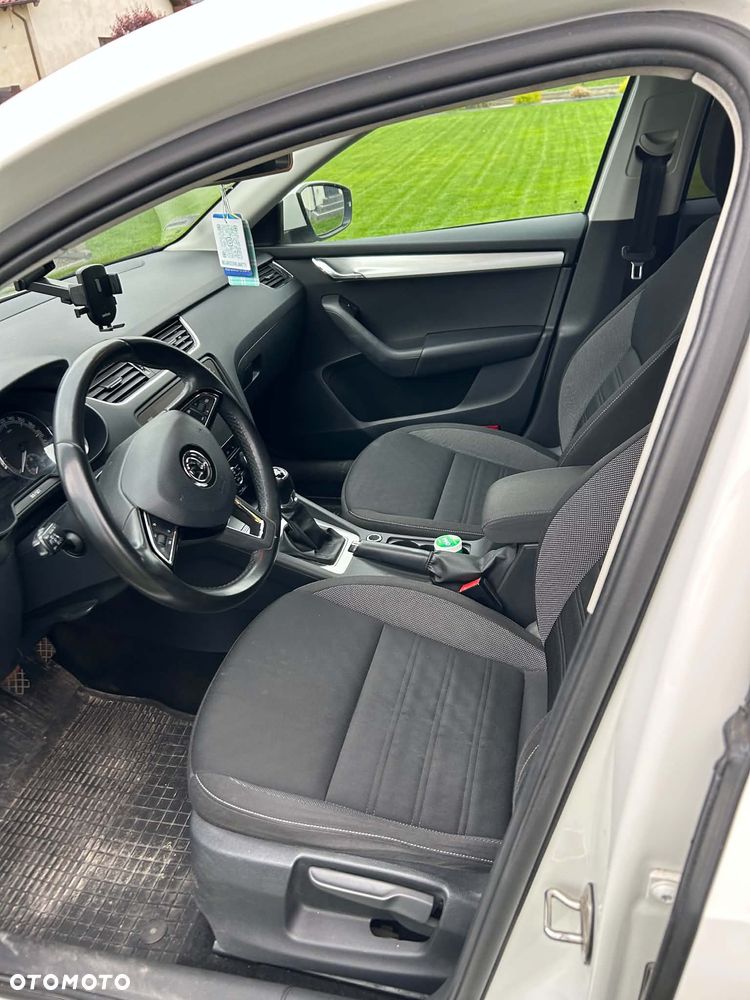 Skoda Octavia 1.6 TDI SCR 4x4 Ambition - 5