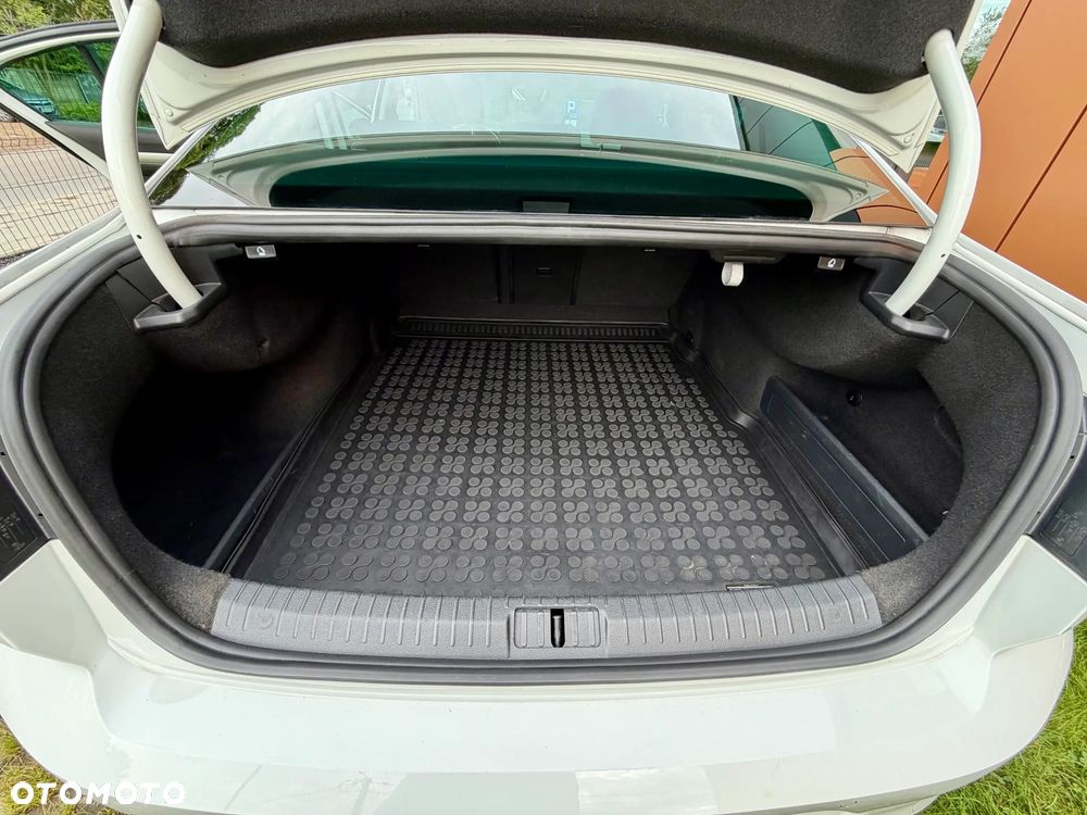Volkswagen Passat 2.0 TDI BMT Comfortline DSG - 8