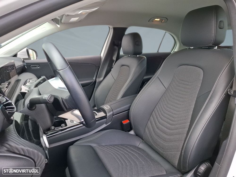 Mercedes-Benz A 200 Style Plus Aut. - 11