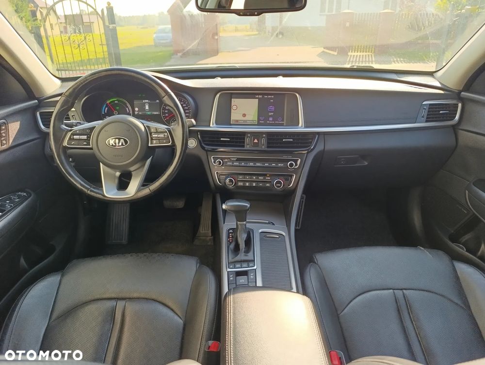 Kia Optima Plug-in Hybrid - 13