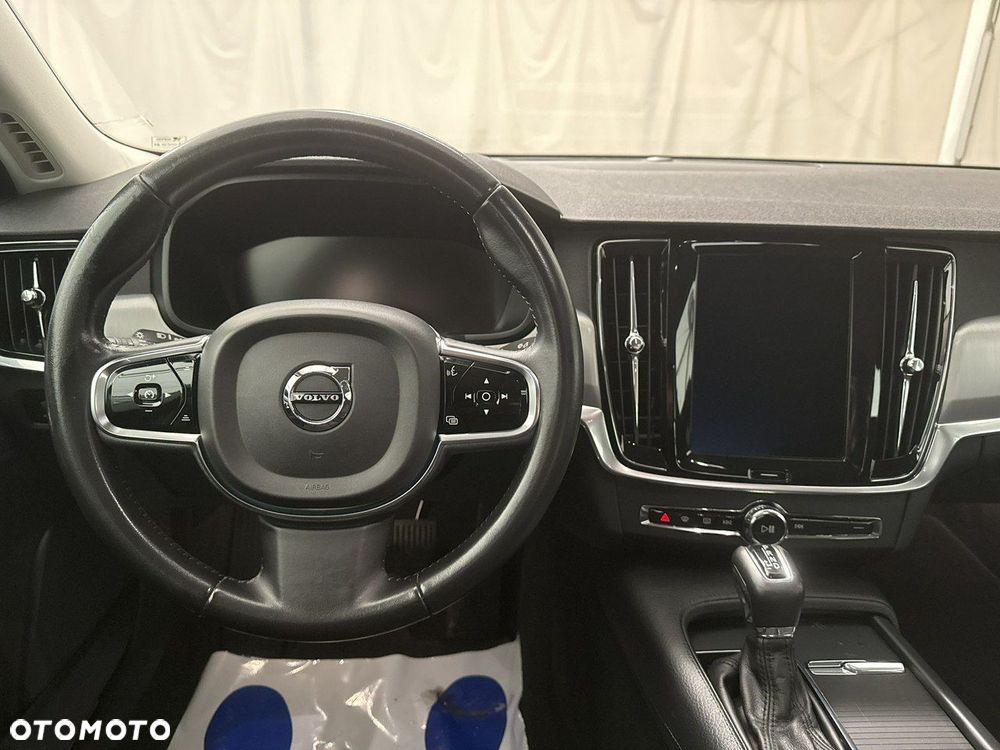 Volvo S90 - 15