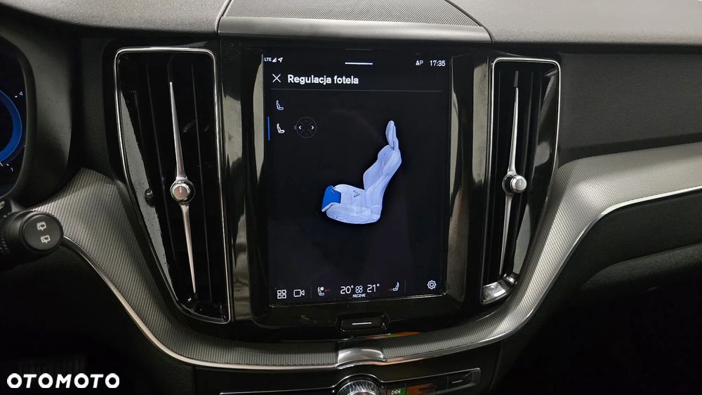 Volvo XC 60 B4 D AWD Inscription - 28
