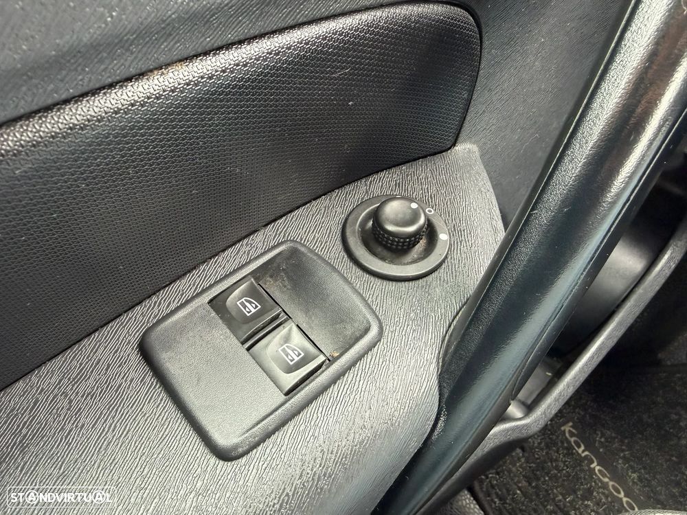 Renault Kangoo Maxi 3lug c/IVA deductivel Nacional - 11