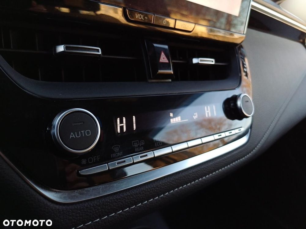 Toyota Corolla 1.8 Hybrid Comfort - 26