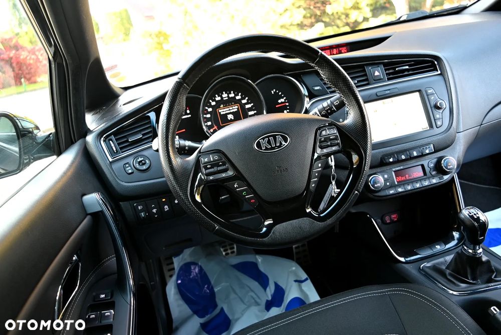 Kia Ceed 1.6 CRDi SCR GT-Line - 20