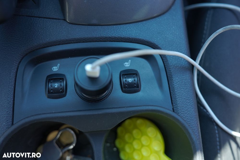 Ford Focus 2.0 TDCI DPF Titanium - 14