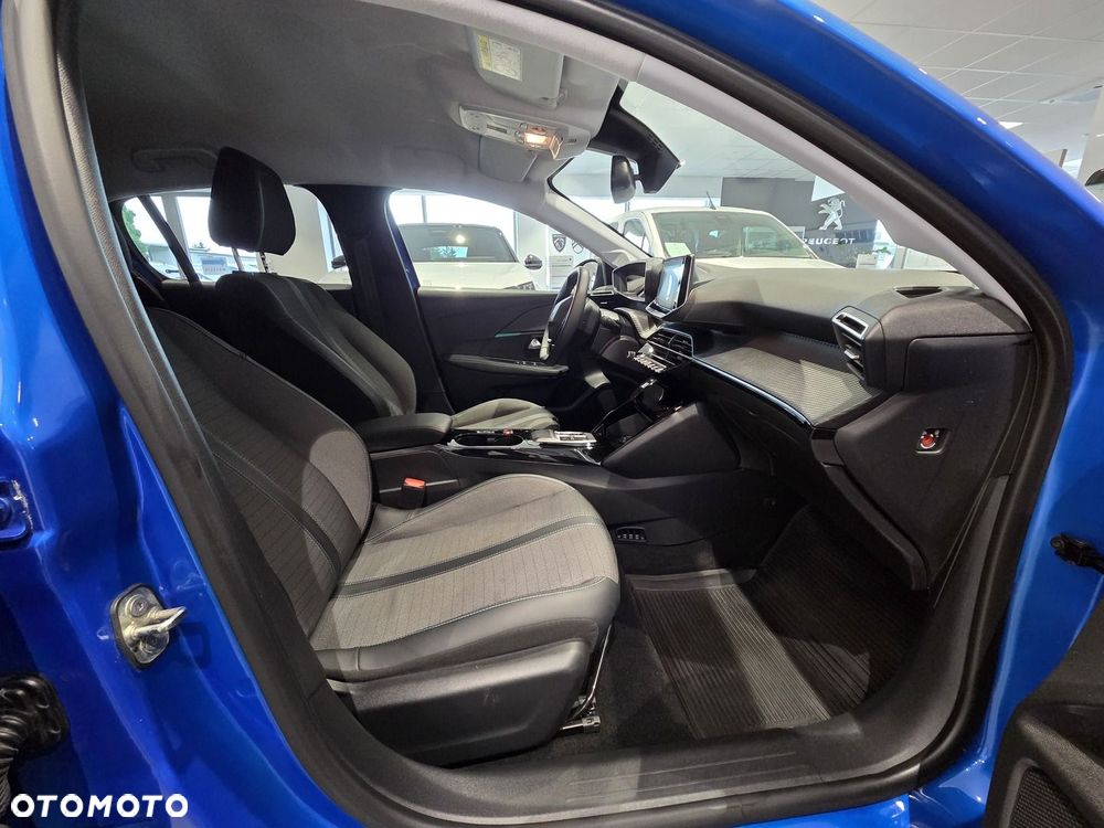 Peugeot 208 - 7