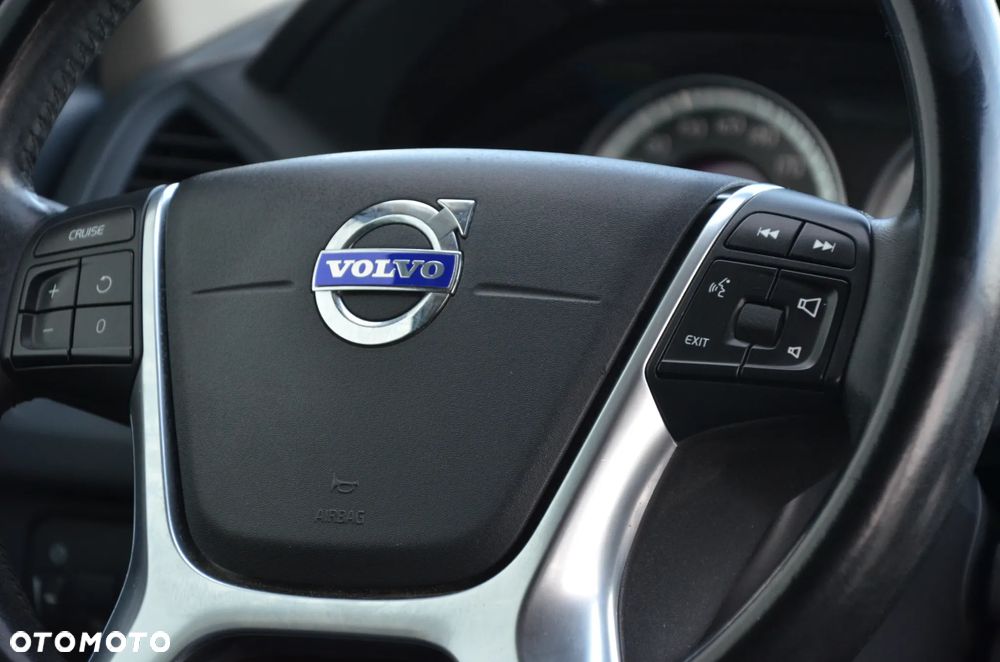 Volvo XC 60 D4 Momentum - 12